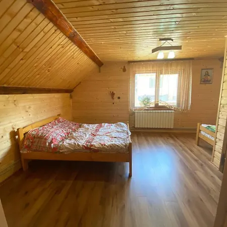 Tatil Evi відпочинок в карпатах Nizhniy Studenyy