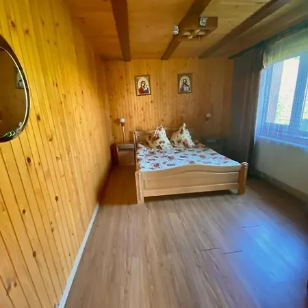 Ferienhaus відпочинок в карпатах Nizhniy Studenyy